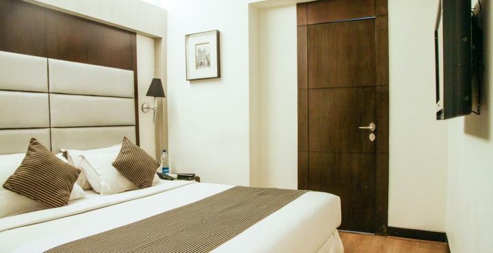 เซาเทิร์น พลาซา Hotel โกลกาตา ภายนอก รูปภาพ
