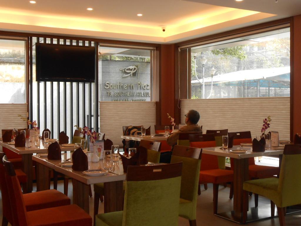 เซาเทิร์น พลาซา Hotel โกลกาตา ภายนอก รูปภาพ